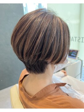 ウィスタリアフィールドプランシュ(WISTARIA FIELD-PLANCHES) (リピーター多数) 大人女性に好評女性らしさを引き出すショート