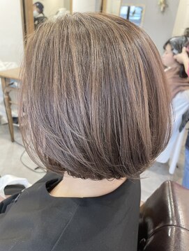 レイリー(LAiLy) ベージュ系ハイライト×ボブスタイル