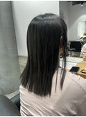 シアーグレージュ×東芽生
