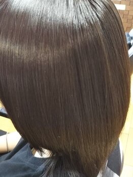 オリーブの店の写真/《ハーブカラー×トリートメント》で更に若々しく健やかな美髪に♪暗い色の髪～明るい髪まで対応◎