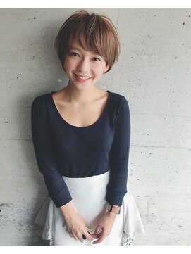 ジジ 代々木(Gigi) 代々木/ブリーチなし/ショートボブ/酸性ストレート/新宿/韓国