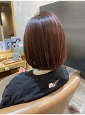 ピンクベージュ