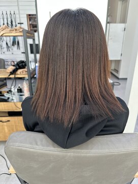 リル(Lill) 髪質改善ストレート【豊橋】