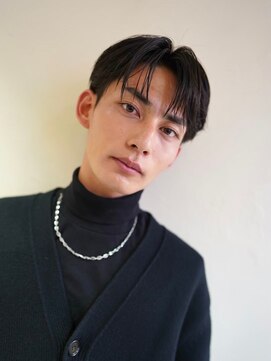 ニコ トウキョウ ロジック(nico TOKYO Logic) センターパートニュアンスパーマフェザーパーマ