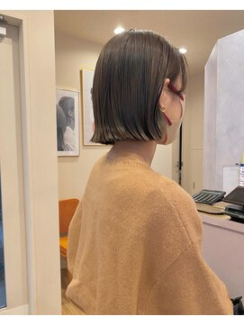 ブラウン (BROWN) モードな、プツッとボブ