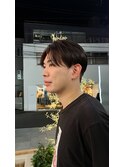 【メンズ】韓国風ナチュラルブラウンカラーセンターパート