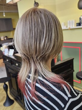 ウルフスタイル×ハイトーンエンドカラー