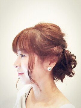 ヘアアプセウス (hair APCEWS) ゆる華やかなパーティーアップ