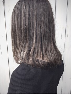 クロックレス (CLOCKLESS) 外国人風ハイライト　×　グラデーション