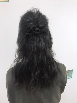 エミュ 天文館店(eMu) オリーブベージュカラー