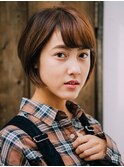 ★COCO★ベージュカラーのカジュアル前下がりボブ
