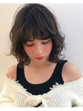 グッデイ ヘアー(GOOD DAY HAIR) 【くびれセミディデザインカラー丸みショート無造作カール】
