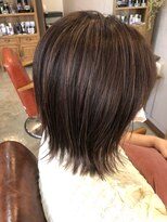 スアバイキキ(SuA by kiki.)&nbsp;レイヤーボブ/外ハネボブ/大人ショート/ニュアンスカラー[千葉]