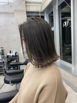 イキ 表参道(iki omotesando)&nbsp;モード/無造作ウェーブ/大人ガーリー[表参道駅]