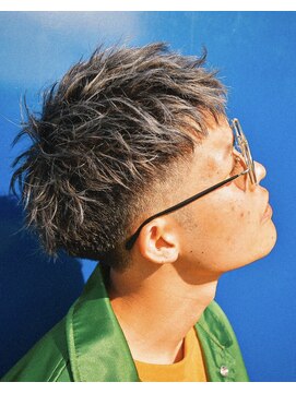 ナリバイバロレ(nari by Valore) ハイトーンベリーショート