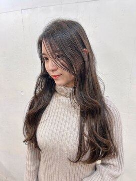 ファルベ(Farbe) 簡単で綺麗に見えるワンカールレイヤーカットオリーブ