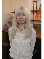 ヤド 原宿(YADO)&nbsp;ブロンドカラー/ホワイトブロンド/ブリーチカラー