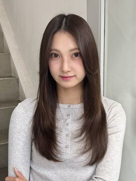 クロト(Clotho) ◎ナチュラルストレートレイヤー