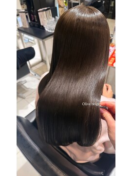 サンカリ イオンモール新居浜店(SANKARI) 赤み・オレンジ味を断ち切る、透明感アッシュ