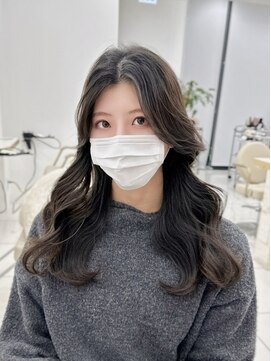 マウル 栄(MAEUL) センター分け前髪 レイヤーカット韓国ヘア