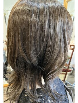 ローレン(Loren) オリーブフォギーベージュカラーstyle