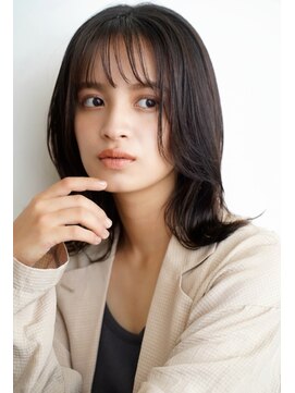 イグレックビス(igrek bis) 肩上ボブ/顔まわりレイヤースタイル