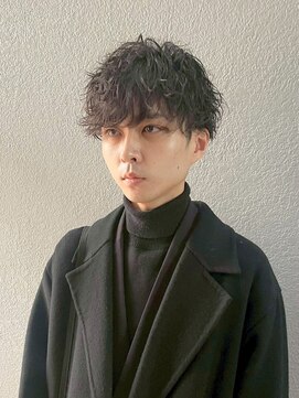 キオナ(Kiona) メンズパーマ　毛流れフェザーパーマ