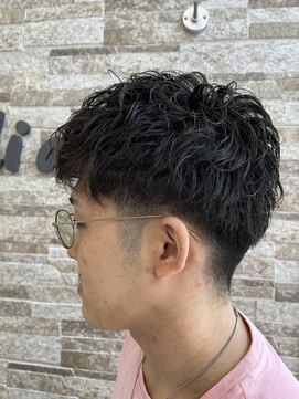 カペリ デ アーテ(Capelli di arte) メンズパーマ