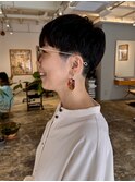 甘さがいらない大人女子のモードなベリーショート
