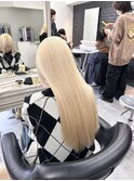 ハイトーン×艶ブロンドベージュ◎動きあるレイヤー