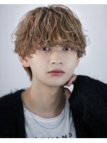 オーシャントーキョー 大阪(OCEAN TOKYO)&nbsp;シャドウパーマ波巻きパーマツーブロックマッシュショート