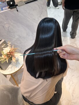 ユアーズヘア 新宿三丁目店(youres hair) うるツヤ縮毛矯正