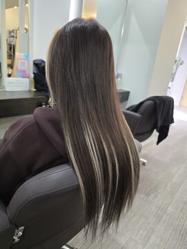 グランディールヘアデザイン(grandir hairdesign) プルエクステ/ホワイトハイライト/ロングヘア/千葉