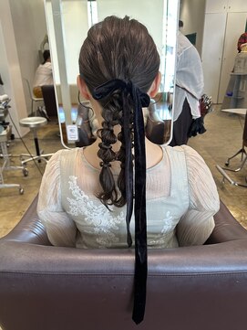 ピエドプールポッシュ(PiED DE POULE POCHE) ツインポニー × リボン