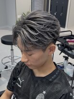 テンバイリップスヘアー(TEN by LIPPS hair)&nbsp;人気1位ショートシルバーバレイヤージュセンターパート