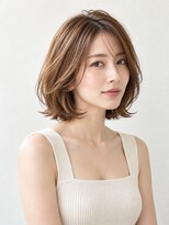 チャチャブラン アミー(cha-cha Blanc Amie)&nbsp;顔まわりレイヤー×軽やか外ハネボブ