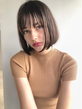 ノク(nok) シースルーボブ_オリーブベージュレイヤーカットウェットヘア