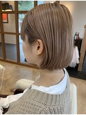 耳掛けショートボブ