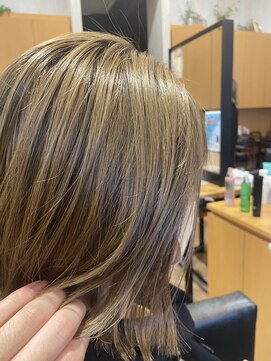 フレンズ 山鼻店(friend's) シャドールーツバレイヤージュ