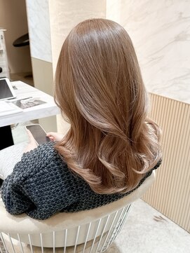 ロンド ブランシュ 錦糸町北口(Lond blanche) デザインカラーレイヤーカットウェットヘアオリーブベージュ