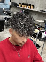 イーラ(era) スペインカールパーマ/メンズ/刈り上げ/眉毛/ツイスト