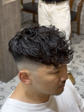 グルーマーズトウキョウ(GROOMER/S TOKYO) スペインカール【外国人風パーマ　韓国マッシュ】