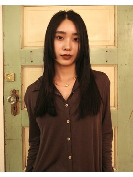 ランプ 代官山(the lamp) ステップカットグレージュオリーブベージュレイヤーカット