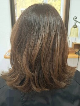 ヘアーサロン ロム(hair salon ROM)の写真/【千歳/完全マンツーマン制★】 完全マンツーマンなので丁寧な施術が嬉しい。お手頃価格なので通いやすい♪