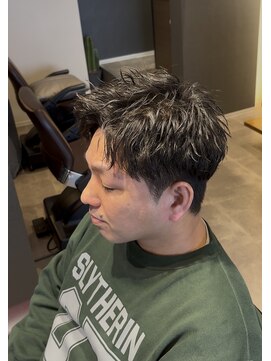 ブル(b.u.l.l.) スパイキーショート