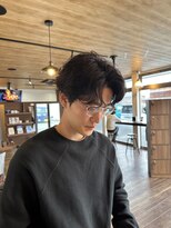 ハレ(HARE)&nbsp;大人の雰囲気、無造作パーマ　ルーズパーマ刈り上げなし