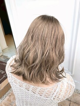 モナ 髪質改善(MONA) 【MONA】ミルクティーベージュ/ミディアム/くすみカラー