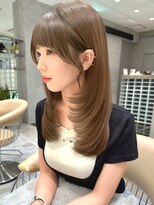 ロンド ジュルード 名古屋(Lond jeloud)&nbsp;高めのレイヤーカットでナチュラルカール