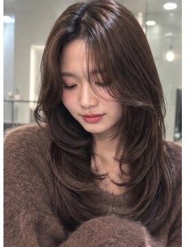 ベル 新宿(Belle) 大人ヘア　毛流れヘア　2way レイヤーカット　ハッシュ　新宿