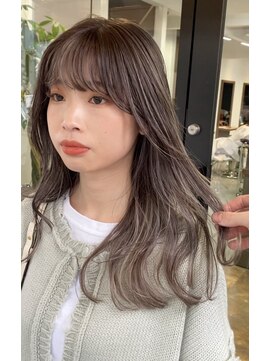 ノラ ウメダ(NORA UMEDA) 【NORA UMEDA 高木】外国人風ミルクティーハイライトカラー